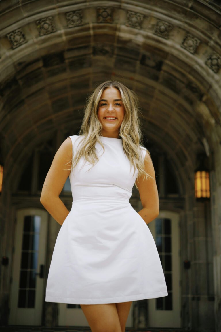 32+ Glamorous Homecoming Outfits That'll Turn Heads at the Party