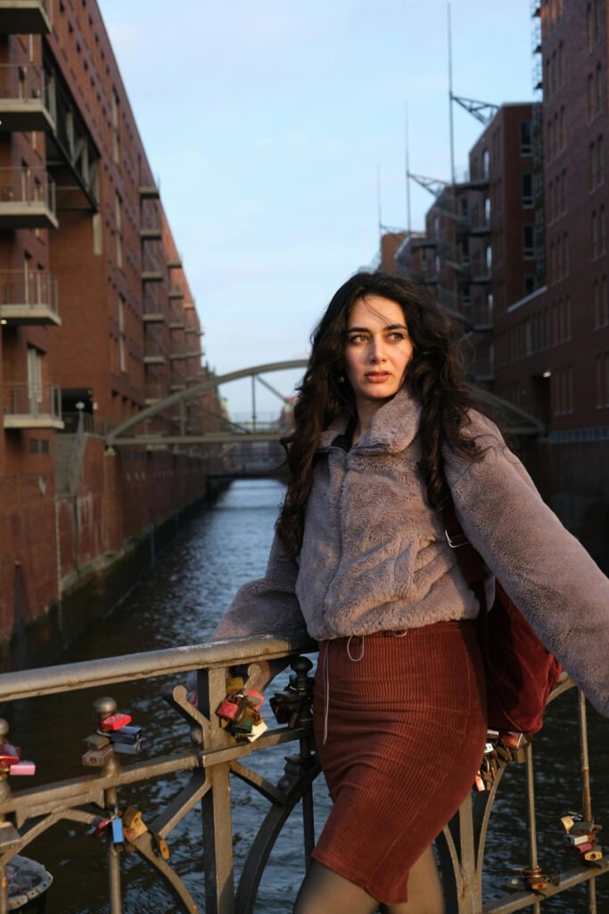 Stylish Fall Skirt Outfit