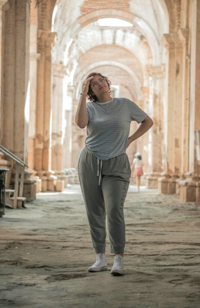 Sweatpants Outfits (17)