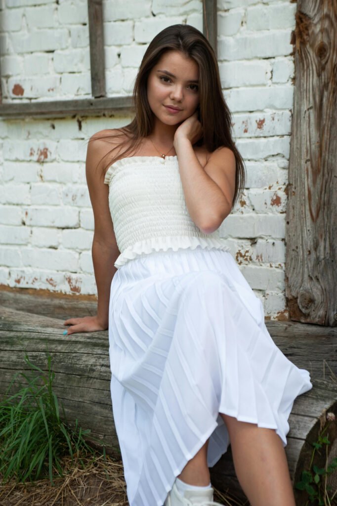 Warm Casual Late Summer Apple Picking Outfit (1)