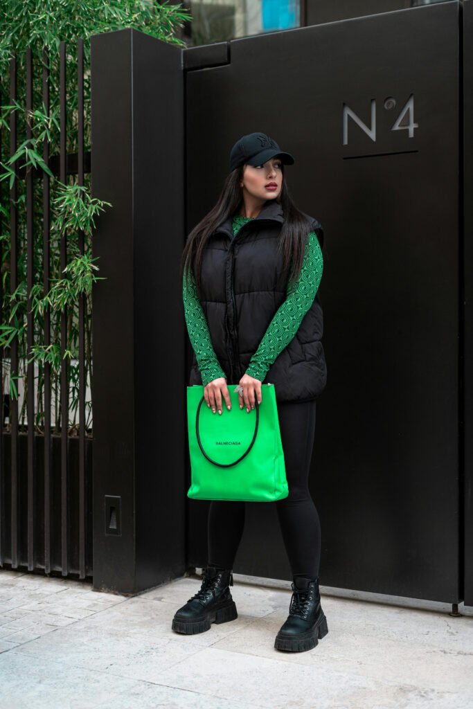 Chic Pattern Puffer Vest Outfit