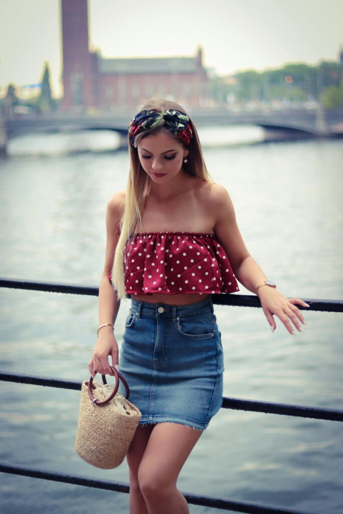 Chic Summer Denim Mini Skirt Outfit