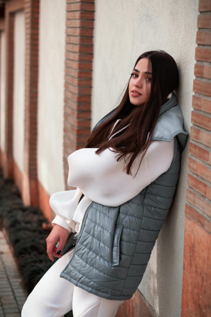 Cozy Urban Puffer Vest Outfit