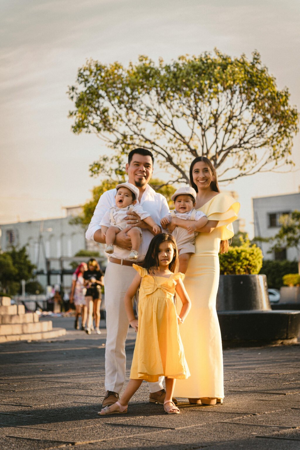 33+ Stylish Family Photo Outfit Ideas for Picture-Perfect Moments