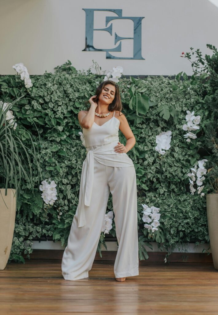 Neutral Baby Shower Outfit