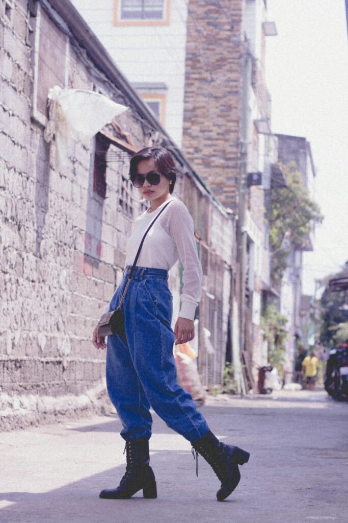 Polished Trip Apt Baggy Jeans Outfit