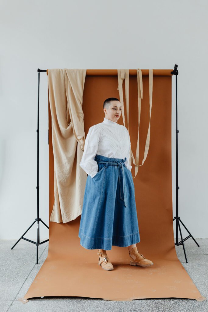 Preppy Long Jean Skirt Outfit