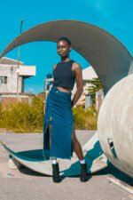 25+ Celebrity-Inspired Long Jean Skirt Outfits for Viral-Worthy Looks