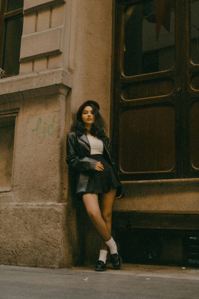 Chic Date Apt Leather Jacket Outfit