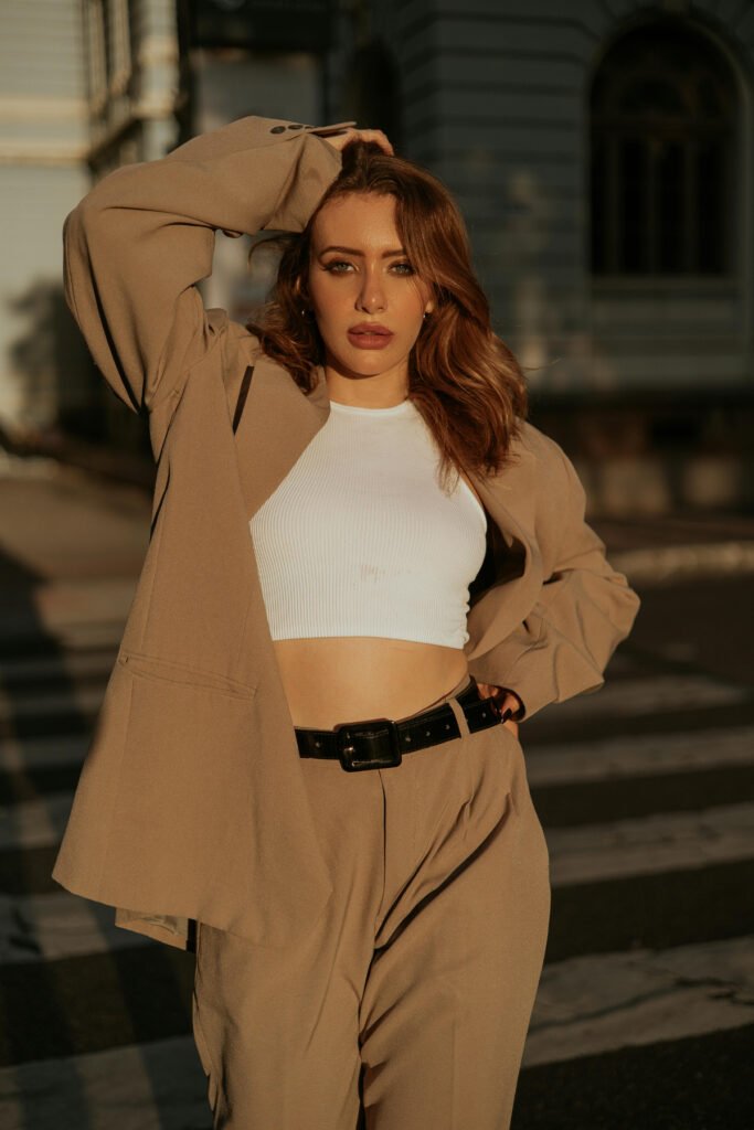 Chic Semi-formal Baggy Outfit