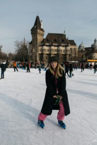 20+ Fashion-Forward Ice Skating Outfits to Dazzle on the Ice