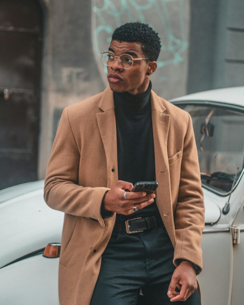 Cozy and Relaxed Old Money Outfit for Men