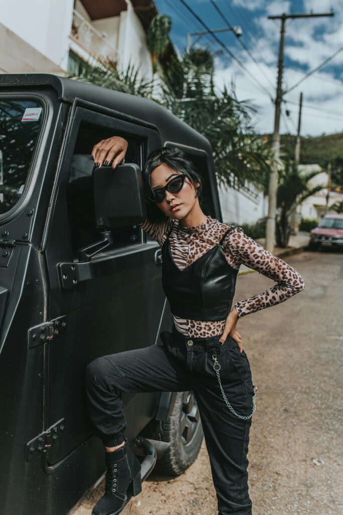 Edgy Travel Apt Leopard Print Outfit