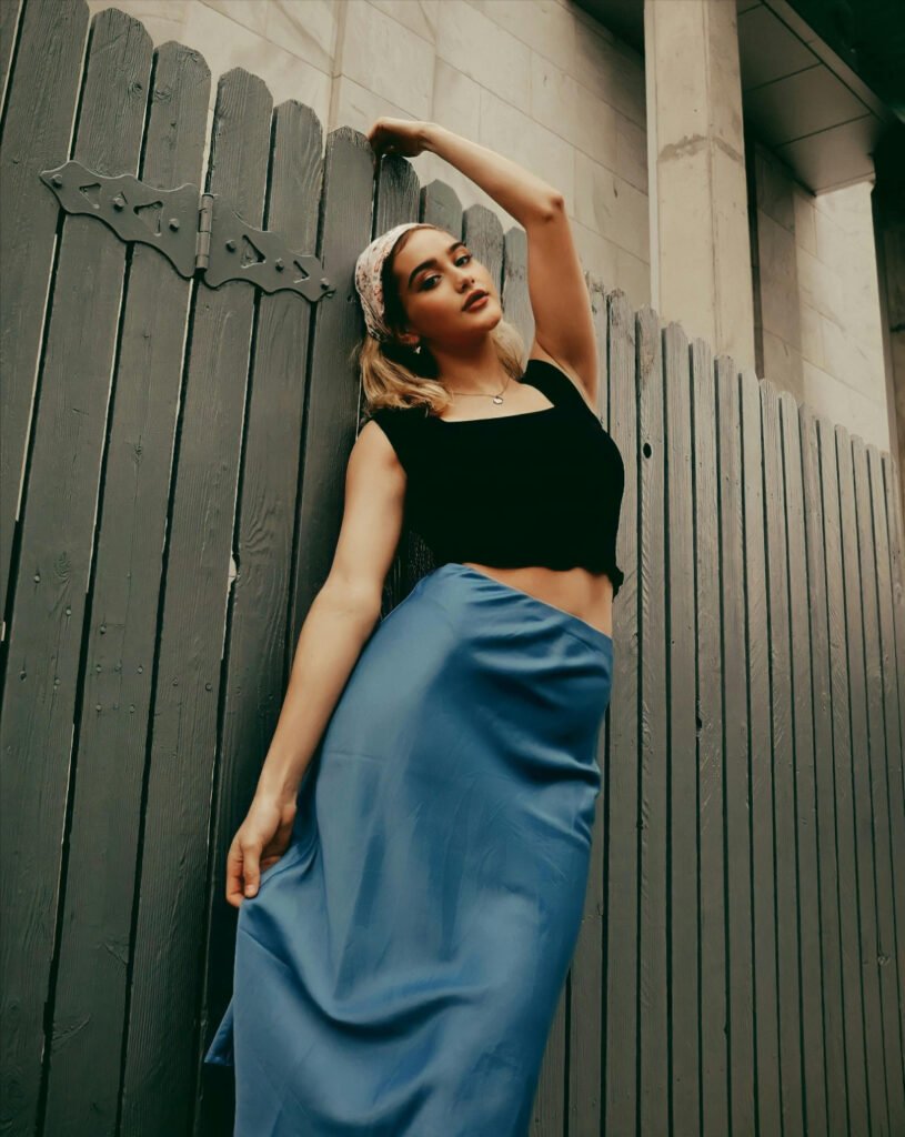 Laid Back Chic Maxi Skirt Outfit