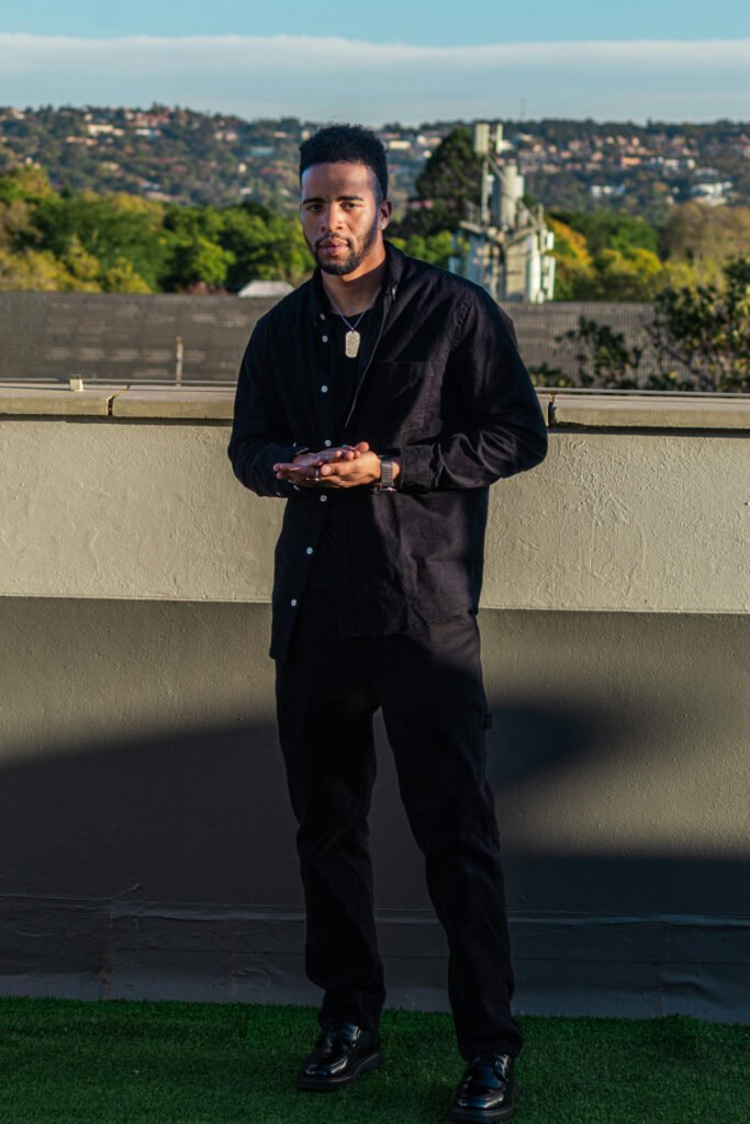 Layered Summer Apt All Black Outfit for Men