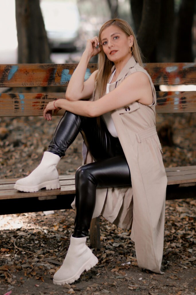 Light Fall Apt Leather Pants Outfit