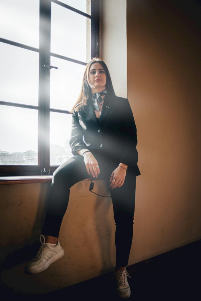 Minimal Spring Work Outfit