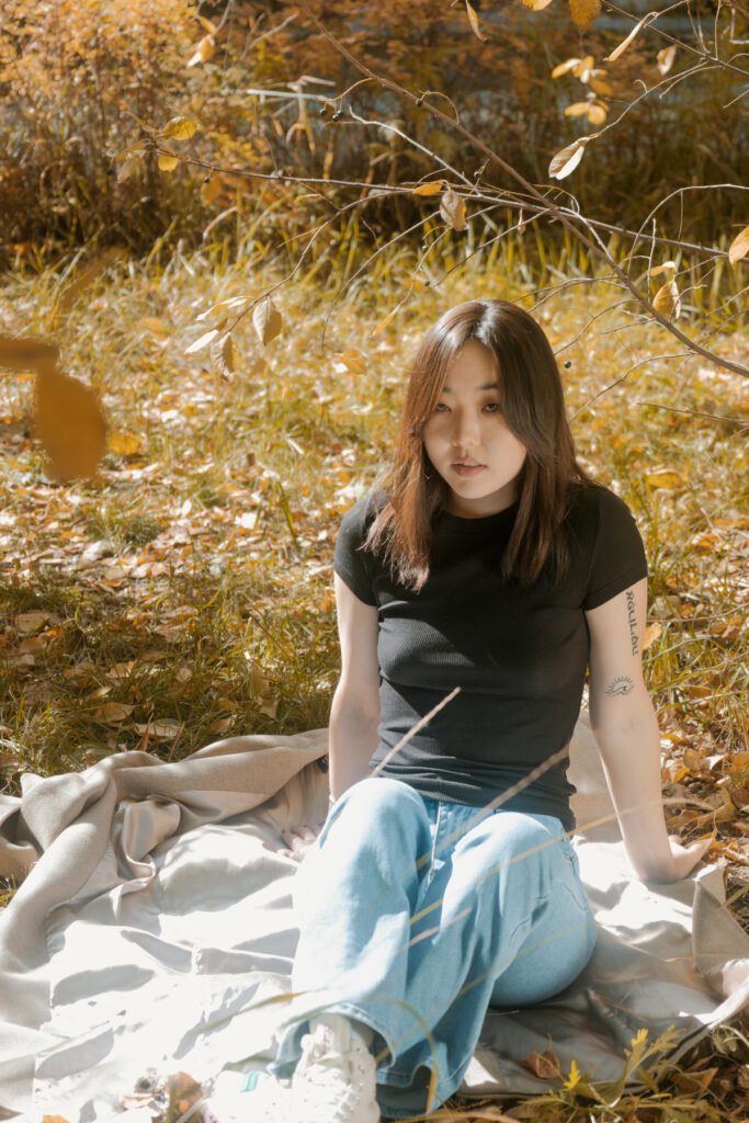 Minimalist Casual Picnic Outfit