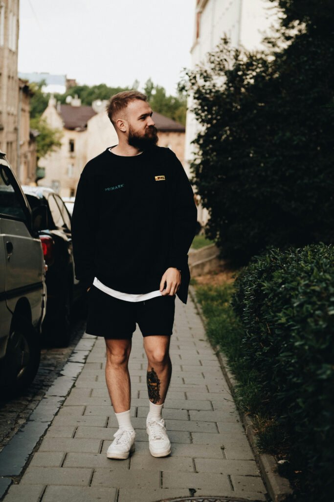 Minimally Casual All Black Outfit for Men