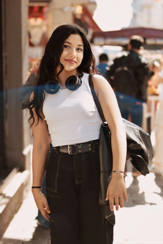 Relaxed Black Jeans Outfit