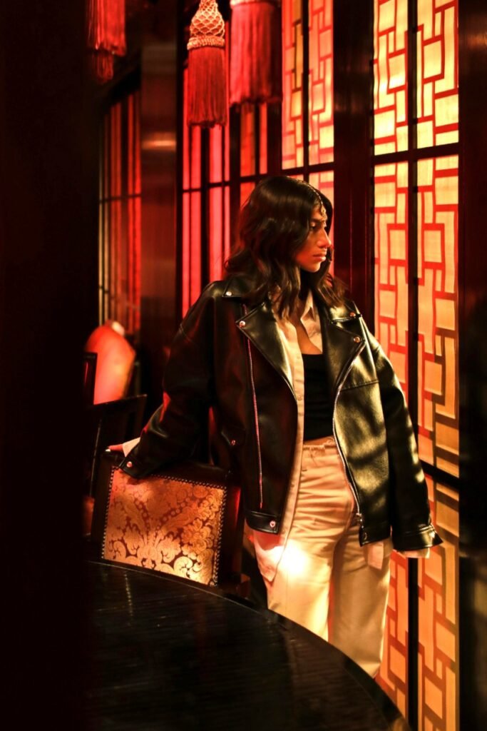 Relaxed Casual Winter Club Outfit