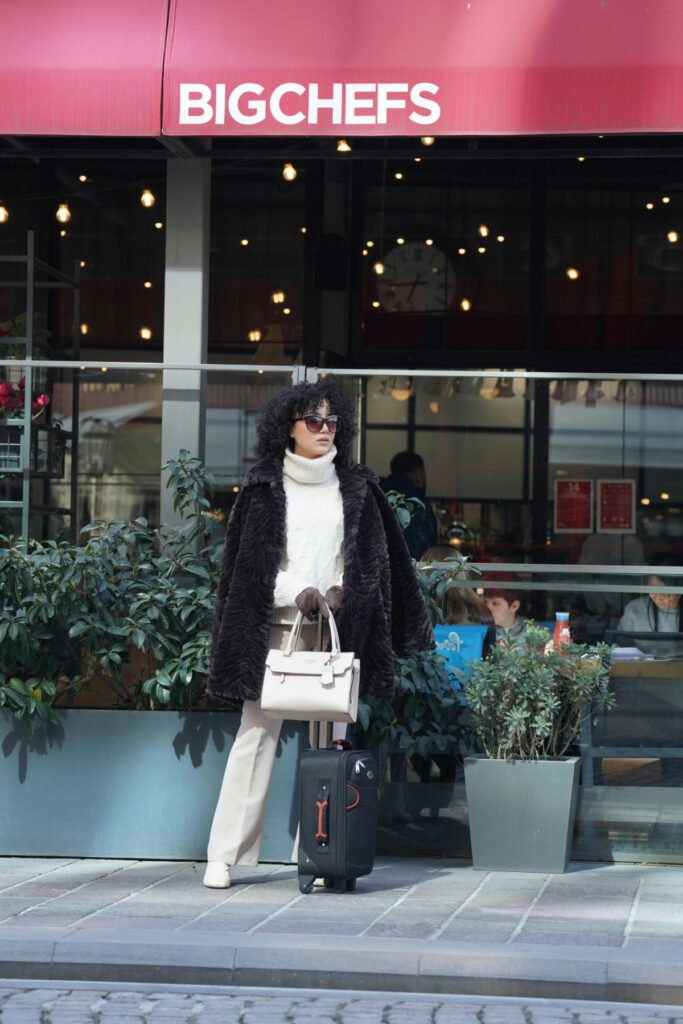 Sophisticated Black and White Outfit