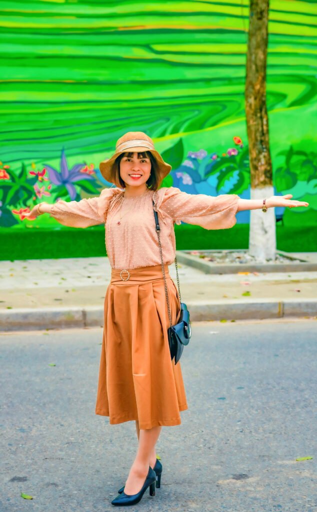 Summer Casual Pleated Skirt Outfit