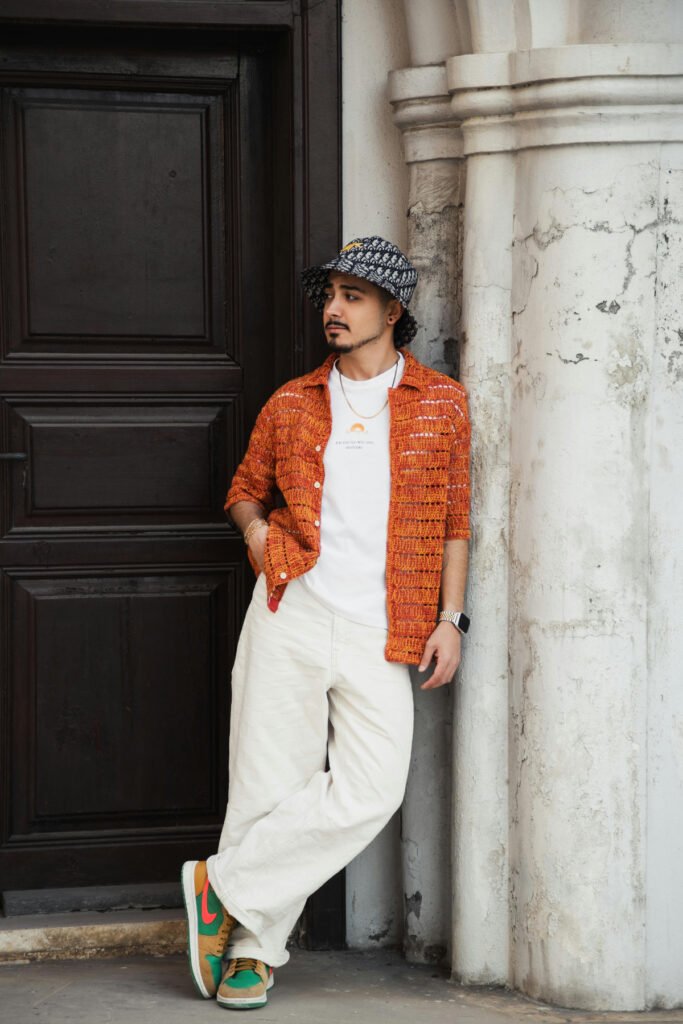 Contrast Summer Apt Urban Outfit for Men