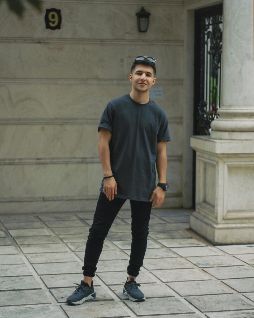 Minimal Streetwear Outfit for Men