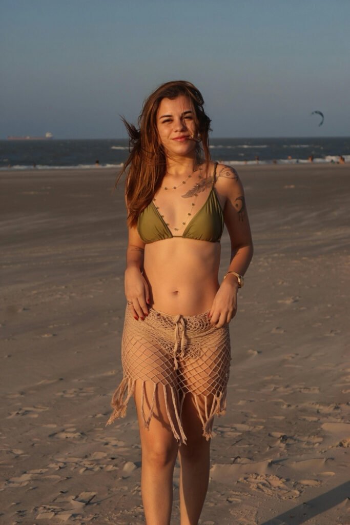 Hot and Chic Swimming Outfit