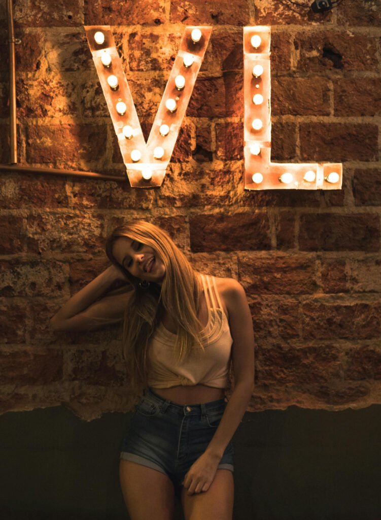 Minimal and Comfy Vegas Outfit