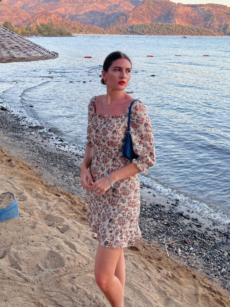 Tour Apt Ibiza Outfit