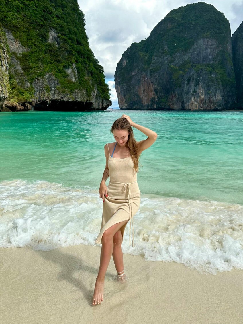 Fancy Tropical Thailand Outfit